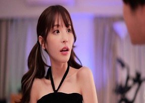 Kana Momonogi trong bộ phim sex mới được phát hành